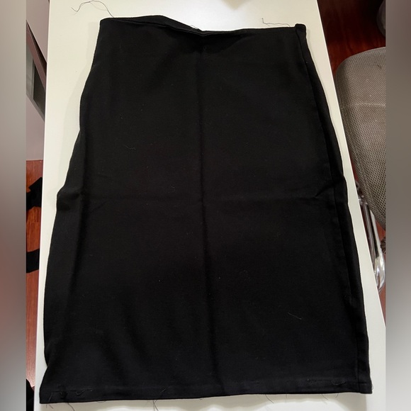 Set of 3 pencil skirts (can be sold separately $5 a piece) - Picture 2 of 7